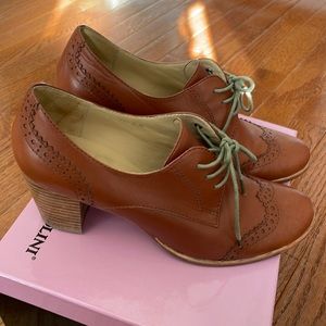 Vintage Carlo Pazolini Chunky Heel Oxfords
